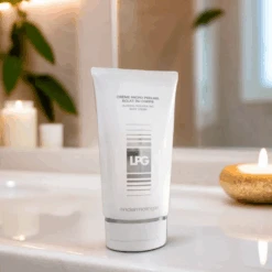 Línea Corporal. Crème Micro - Peeling Éclat Du Corps - LPG -Cosmeticos24h Tienda de ventas Linea Corporal Creme Micro Peeling Eclat du Corps LPG 2011